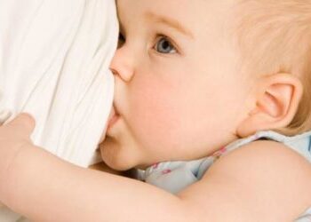 Anne Sütünün Yerini Alabilmek Mümkün mü ?